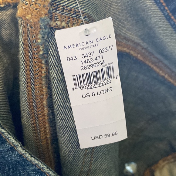 NWT American Eagle Women’s 8 Long Distressed Tom Girl Jeans - Picture 8 of 9